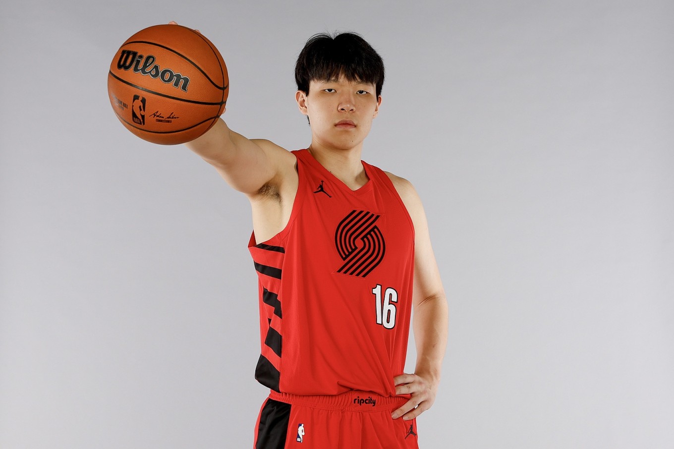 队记：相对于CBA夏联就像开了2倍速 杨瀚森能够适应已算不错